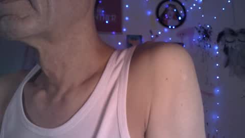 Snapshot of dlacarra chatting on 13, 1, 2025 David Lucky 13 online show from 13, 1, 2025