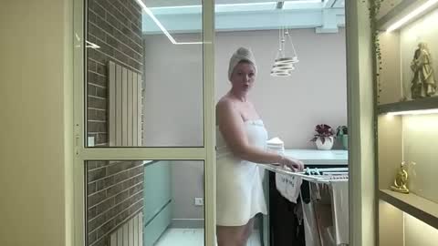 Snapshot of docehot1818 chatting on 28, 10, 2025 Ctia But I prefer to be called DOCE online show from 28, 10, 2025