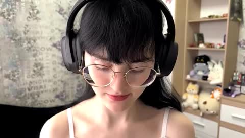 Snapshot of dodiebabikian chatting on 20, 9, 2025 Annie PVT IS OPEN online show from 20, 9, 2025