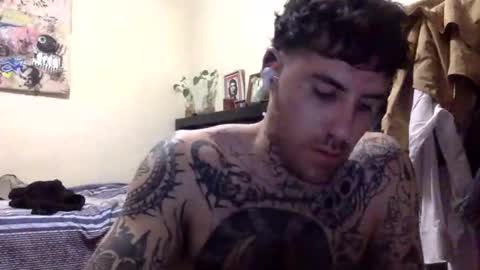 Snapshot of dogboi666 chatting on 4, 1, 2025 Dogboi online show from 4, 1, 2025