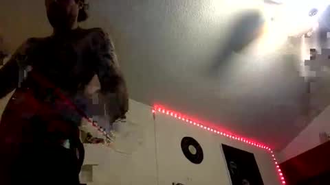 Snapshot of dogboi666 chatting on 2, 5, 2026 Dogboi online show from 2, 5, 2026