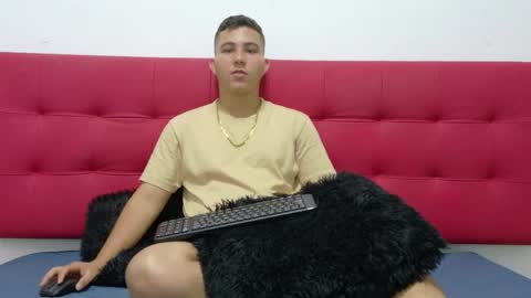 Snapshot of dogerman_01 chatting on 16, 5, 2026 01 online show from 16, 5, 2026
