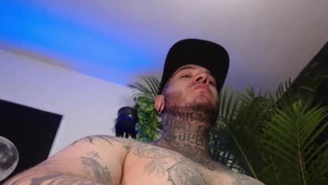 Snapshot of doggiewoof chatting on 16, 5, 2026 doggiewoof online show from 16, 5, 2026