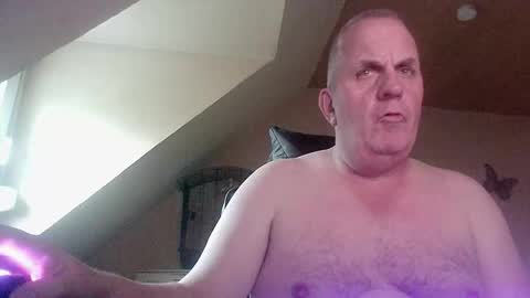 Snapshot of doggy2629 chatting on 28, 10, 2025 doggy2629 online show from 28, 10, 2025