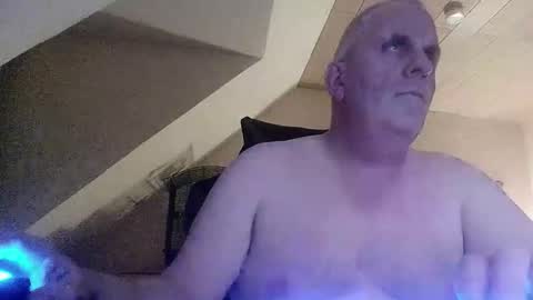 Snapshot of doggy2629 chatting on 31, 10, 2025 doggy2629 online show from 31, 10, 2025