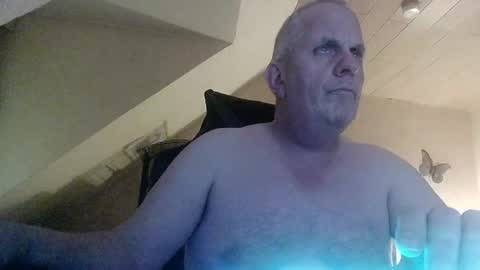 Snapshot of doggy2629 chatting on 27, 11, 2025 doggy2629 online show from 27, 11, 2025