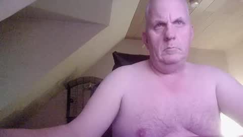 Snapshot of doggy2629 chatting on 15, 12, 2025 doggy2629 online show from 15, 12, 2025