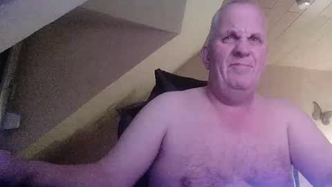 Snapshot of doggy2629 chatting on 18, 12, 2025 doggy2629 online show from 18, 12, 2025