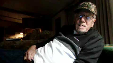 Snapshot of doingmyself69 chatting on 9, 10, 2025 doingmyself69 online show from 9, 10, 2025