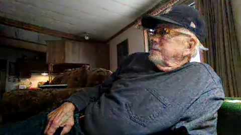 Snapshot of doingmyself69 chatting on 27, 11, 2025 doingmyself69 online show from 27, 11, 2025