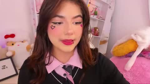 Snapshot of dolce_antonellaa chatting on 7, 7, 2026 antonella online show from 7, 7, 2026