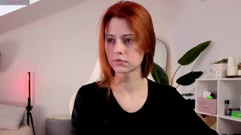 Your doll Lesli online show from 19, 9, 2025