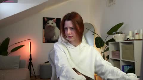 Snapshot of doll_lesli chatting on 3, 3, 2026 Your doll Lesli online show from 3, 3, 2026