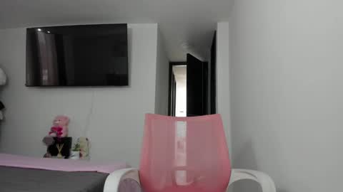 doll_oriana online show from 15, 1, 2025