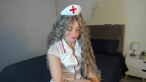 doll_oriana online show from 23, 10, 2025