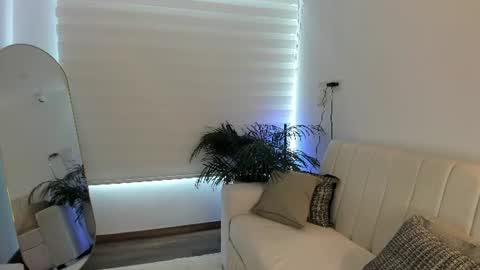Snapshot of doll_oriana chatting on 27, 7, 2026 doll_oriana online show from 27, 7, 2026