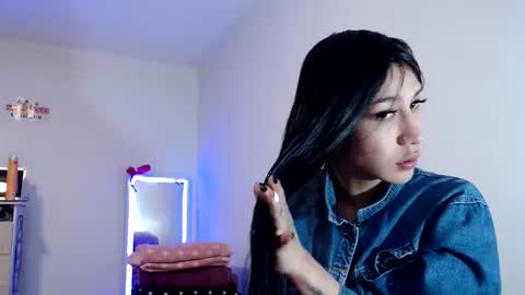 Catherine XXX online show from 5, 3, 2026