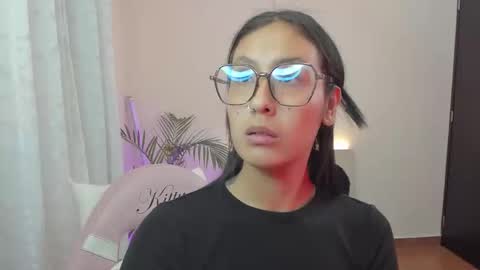 Snapshot of doll_waif chatting on 10, 9, 2025 veronica  Independent model online show from 10, 9, 2025