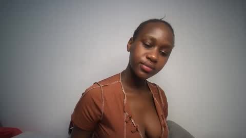 Snapshot of dollberry chatting on 13, 1, 2025 dollberry online show from 13, 1, 2025