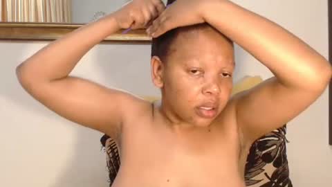 Snapshot of dollerotica699 chatting on 3, 11, 2025 dollerotica699 online show from 3, 11, 2025