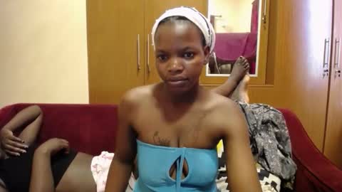 Bella online show from 12, 11, 2025