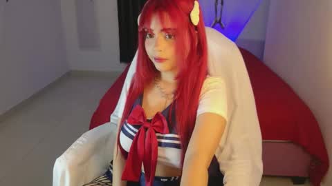 Snapshot of dolliestgirl__ chatting on 22, 10, 2025 Emillie online show from 22, 10, 2025