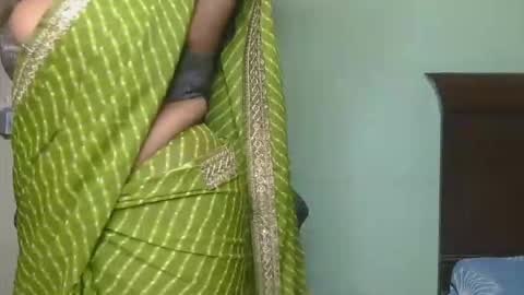 Snapshot of dolly_2 chatting on 5, 5, 2026 dolly_2 online show from 5, 5, 2026
