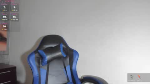 dolly_boob online show from 7, 7, 2026