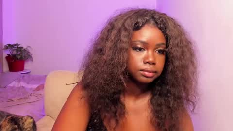 Snapshot of dolly_paige chatting on 6, 12, 2024 emily -- online show from 6, 12, 2024