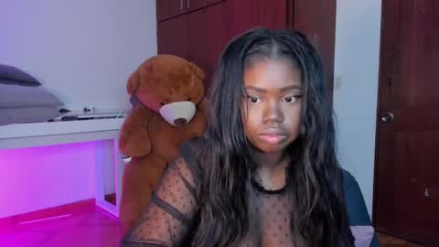 Snapshot of dolly_paige chatting on 25, 9, 2025 emily -- online show from 25, 9, 2025