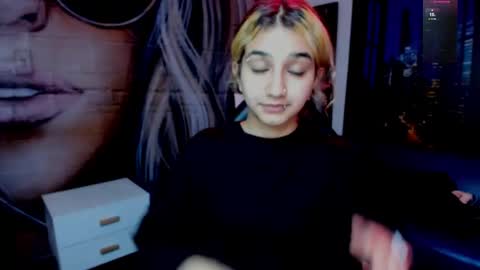 Dolly pocket online show from 24, 3, 2026