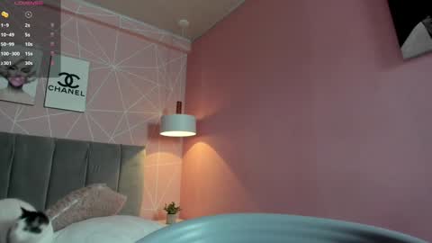 Call me Zoe  online show from 10, 1, 2025