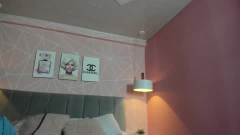 Call me Zoe  online show from 18, 9, 2025