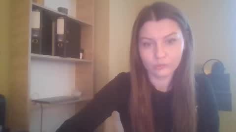 Snapshot of dollyroma chatting on 12, 11, 2025 DollyRoma online show from 12, 11, 2025