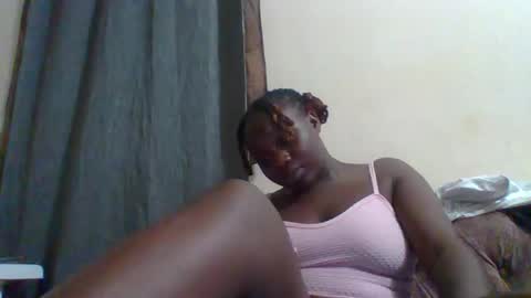 dollyvee online show from 4, 12, 2025