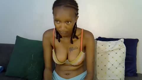 Snapshot of dolsexy chatting on 17, 5, 2026 dolsexy online show from 17, 5, 2026