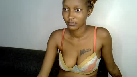 Snapshot of dolsexy chatting on 20, 6, 2026 dolsexy online show from 20, 6, 2026