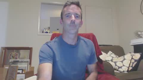 Snapshot of dombolio chatting on 3, 10, 2025 Dombol online show from 3, 10, 2025