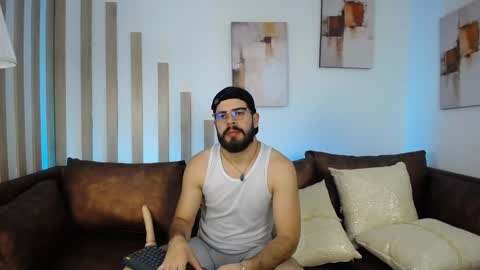 Snapshot of domboy_ chatting on 2, 6, 2026 domboy online show from 2, 6, 2026