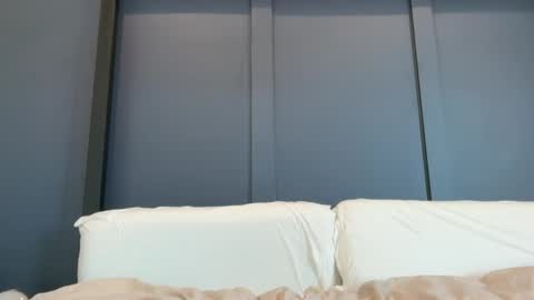 Snapshot of domd3 chatting on 14, 12, 2025 Dom online show from 14, 12, 2025