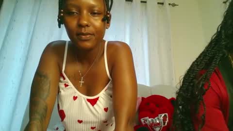 Snapshot of domecesy chatting on 15, 12, 2025 Amarie noels online show from 15, 12, 2025