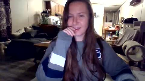 Snapshot of domimommi chatting on 10, 6, 2026 Mia K. online show from 10, 6, 2026