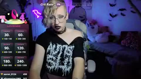 Snapshot of dominantman18064 chatting on 19, 7, 2026 Bigbearnbunnyboy online show from 19, 7, 2026