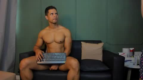 Snapshot of dominc_berry chatting on 12, 6, 2026 Dominc berry online show from 12, 6, 2026