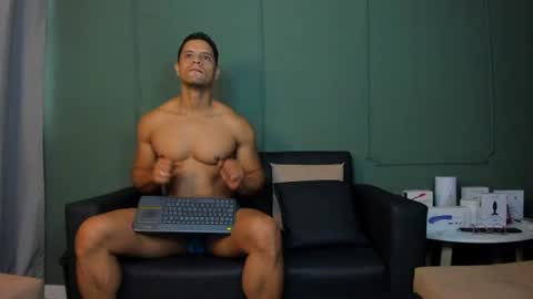 Snapshot of dominc_berry chatting on 13, 6, 2026 Dominc berry online show from 13, 6, 2026