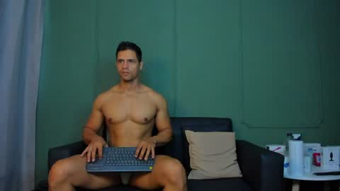 Snapshot of dominc_berry chatting on 20, 6, 2026 Dominc berry online show from 20, 6, 2026