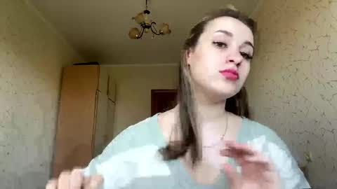 Snapshot of domingadandridge chatting on 27, 4, 2026 Mia online show from 27, 4, 2026