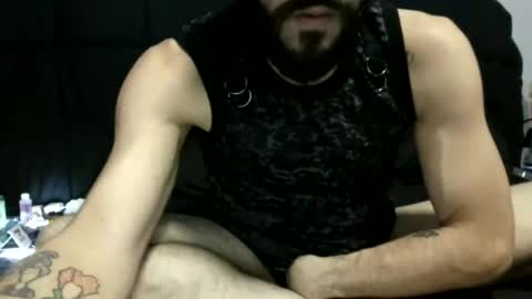 Snapshot of dominic_luv chatting on 4, 7, 2026 dominic_luv online show from 4, 7, 2026