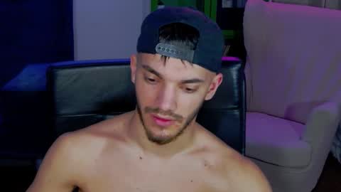 Snapshot of dominicvalente chatting on 8, 11, 2025 dominicvalente online show from 8, 11, 2025