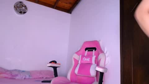   online show from 12, 4, 2026